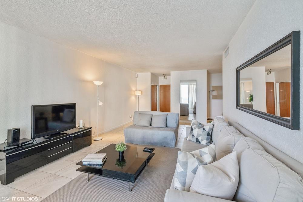 The Tides Building Private Apartments