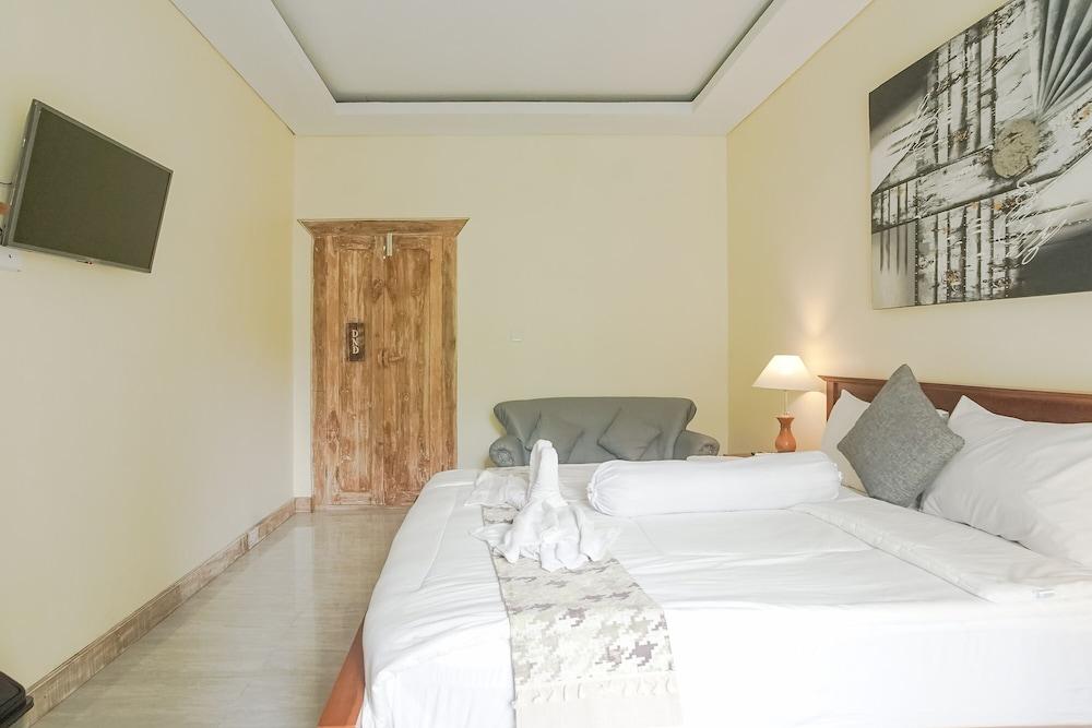 Giri Krisna Guest House