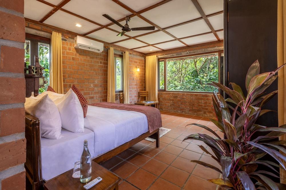 Amã Stays & Trails Lily Pad , Kumarakom