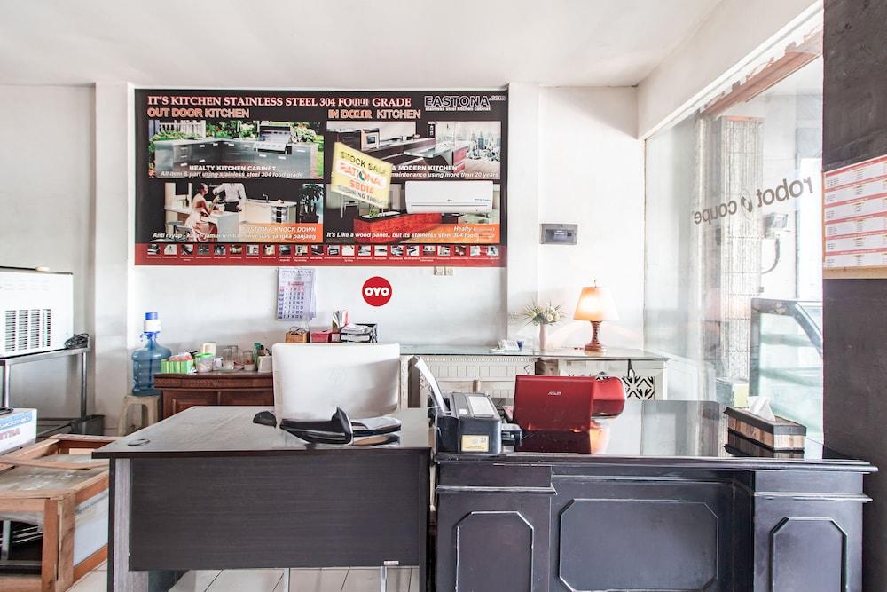 OYO 93433 Bunk Bed Bali