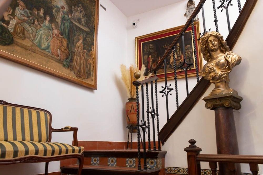 Casón De Los López Apartments