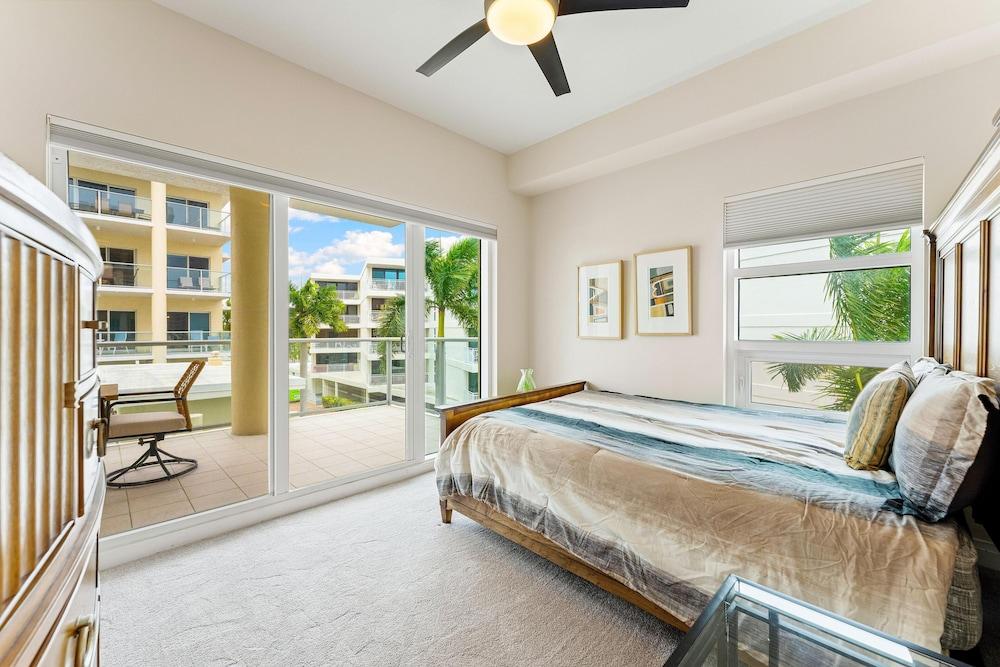 Crescent Condos by Beachside Management