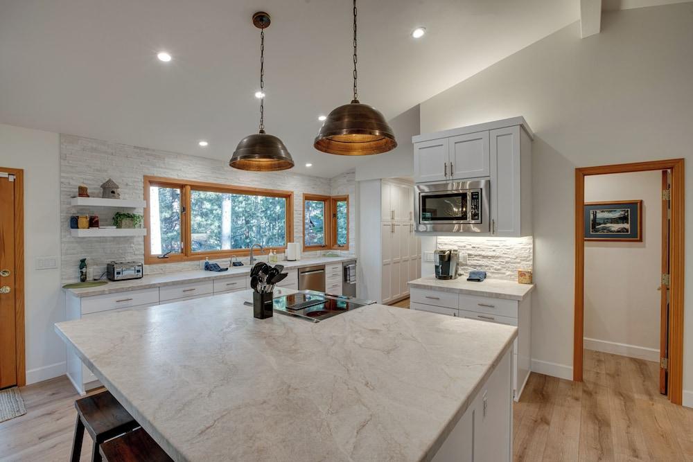 Close to Trails: Family-friendly Stateline Home!