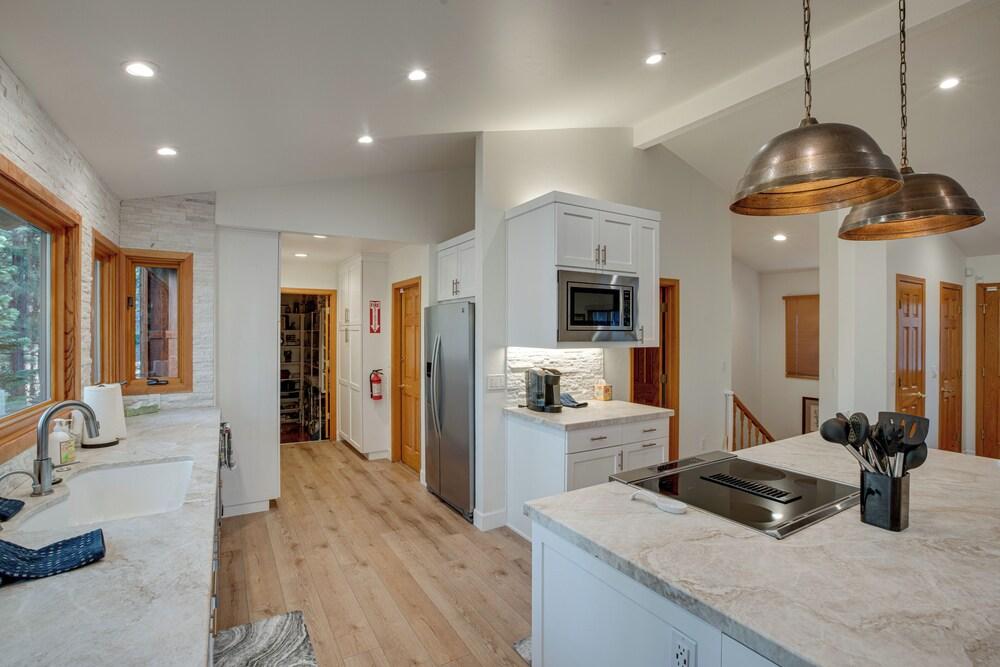 Close to Trails: Family-friendly Stateline Home!