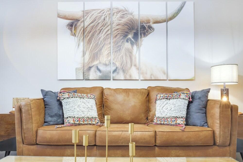 Modern Townhome: Walk to Tennessee Tech University