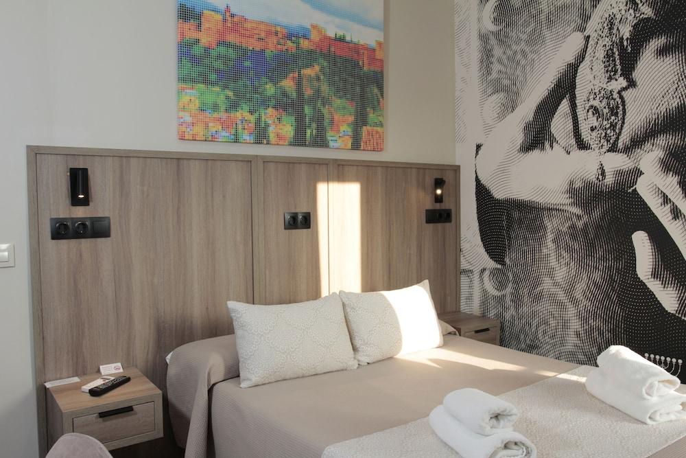 Hospedium DLJ Hostal Temático Desde La Judería