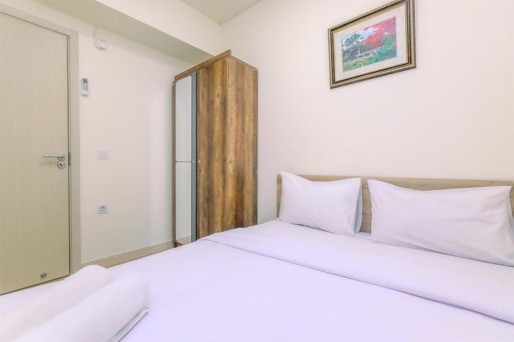 Modern And Simply 2Br At Meikarta Apartment