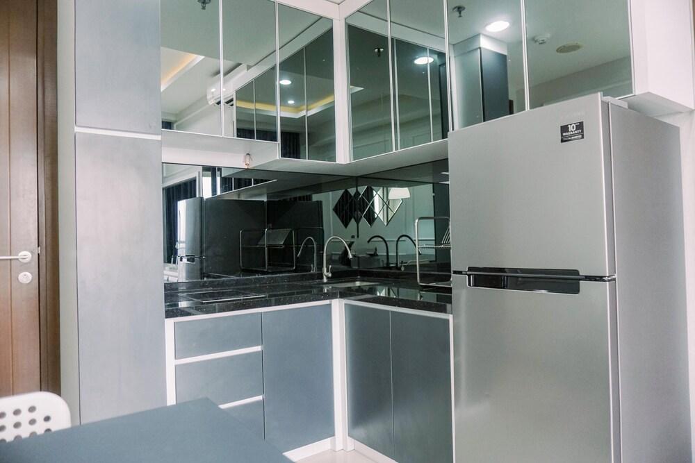 Modern And Comfy 1Br At M-Town Signature Apartment
