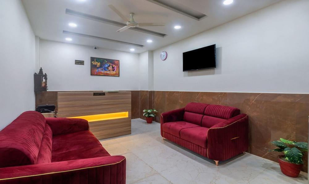 Itsy Hotels Krishna Residency, Govardhan Chauraha