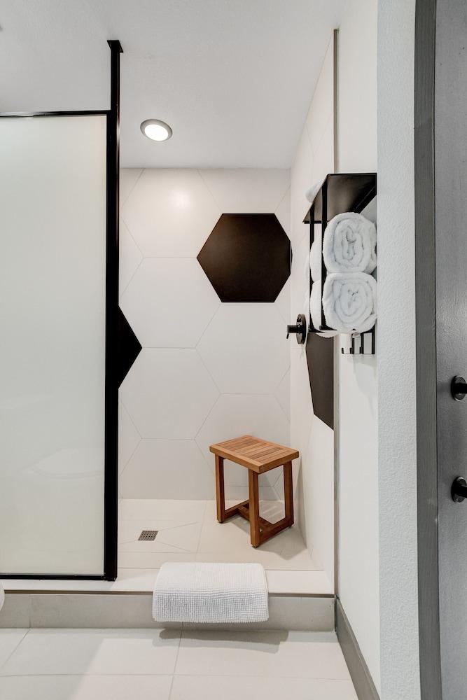 Bent - A Gay, Adults Only Resort