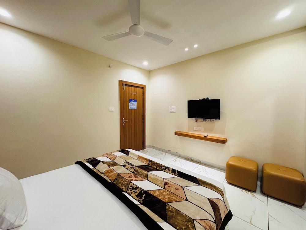 Hotel Shree Krishnam