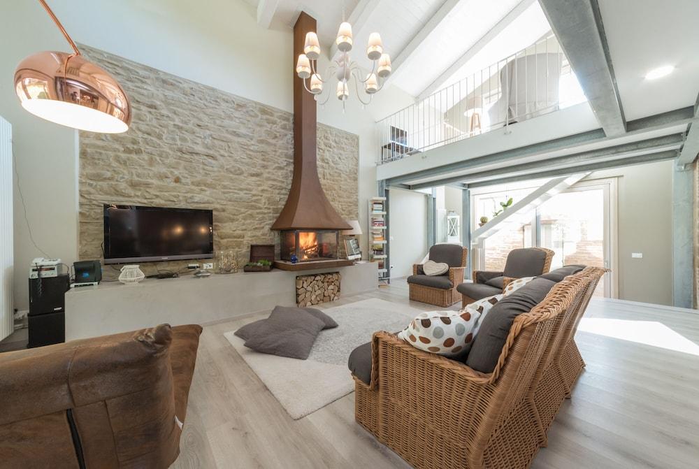 Heartbreaking Charming Villa in Chipieri - Marche