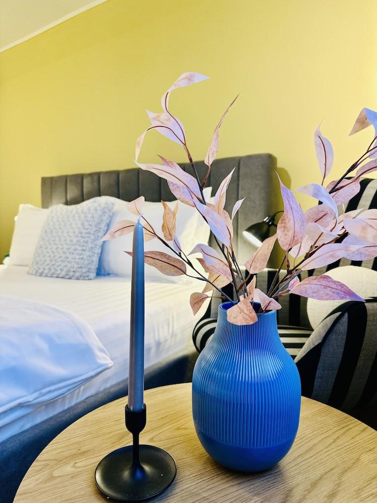 5 to stay close to the Castle