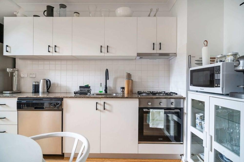 Loft Style Apartment in the Heart of Surry Hills