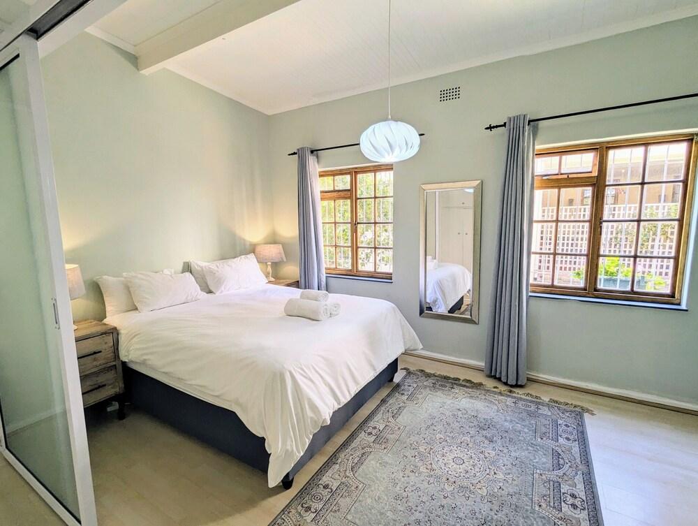 Beachside 2BD Home in the Heart of Sea Point!
