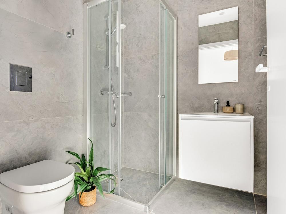 Sanders Florida - Elegant 1-bdr Apt w Shared Pool