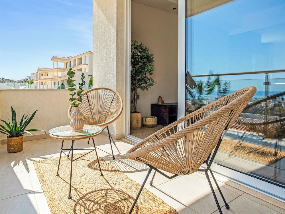 Sanders Florida - Humble 1-bdr Apt w Sea View