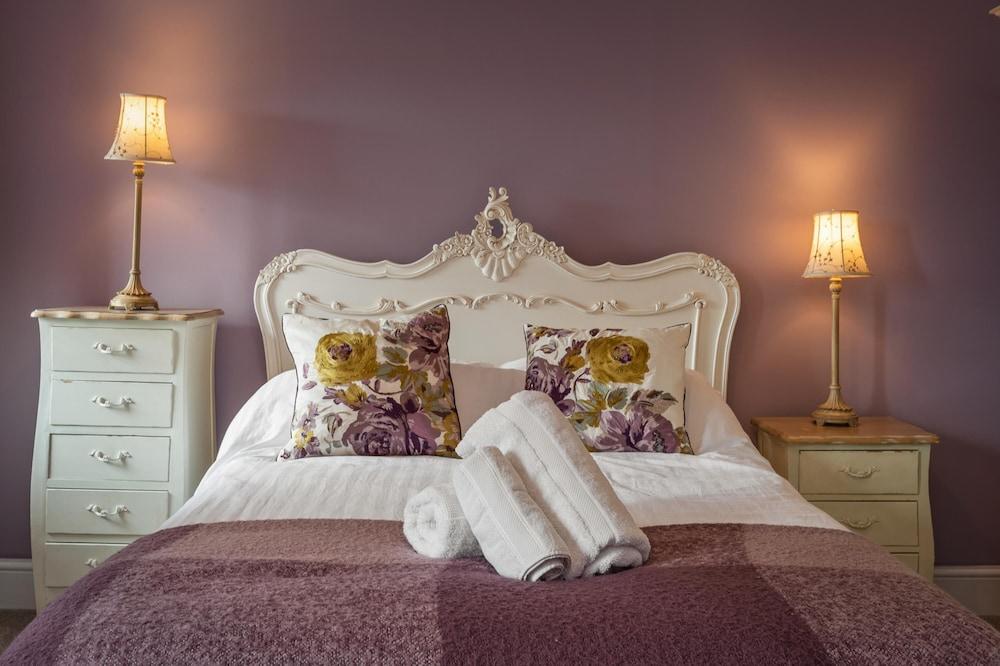 Caldey Island View - Sea Views and Log Burner