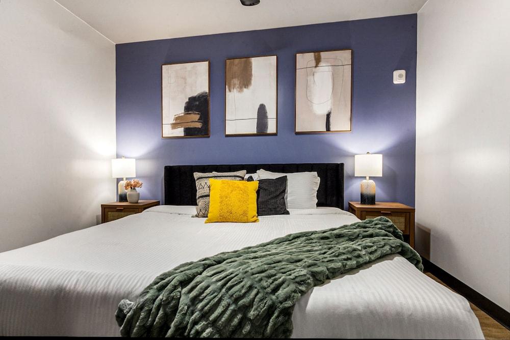 The Pelican by Hosteeva