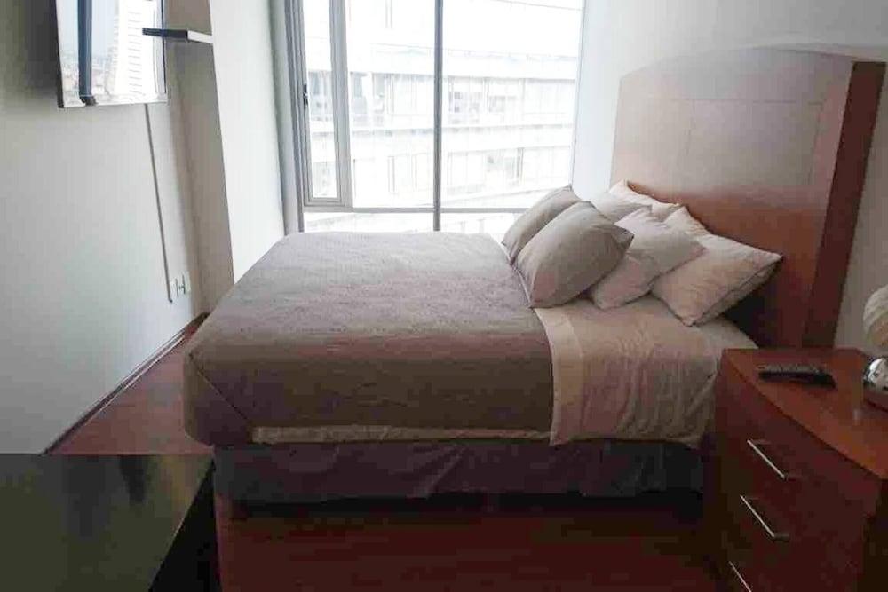 High-rise Reforma Apartment , 2bdr, 2bath,
