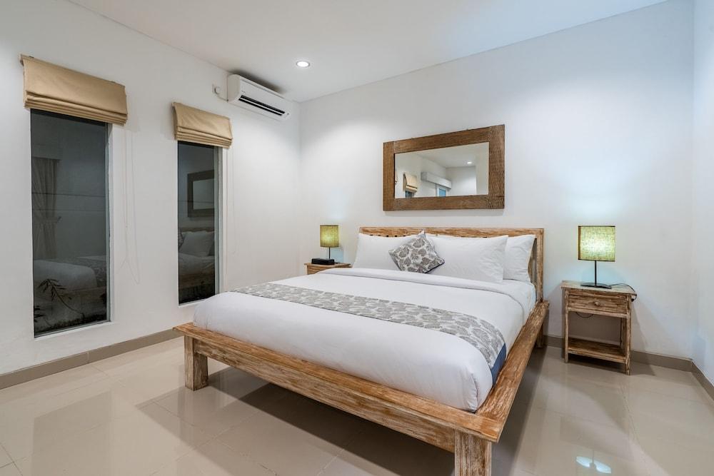 Montana Berawa Villa by Betterplace