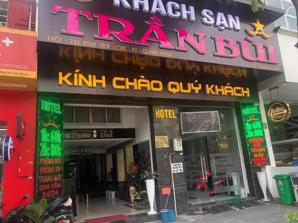 Tran Bui-242 Phan Xich Long-by BayLuxury