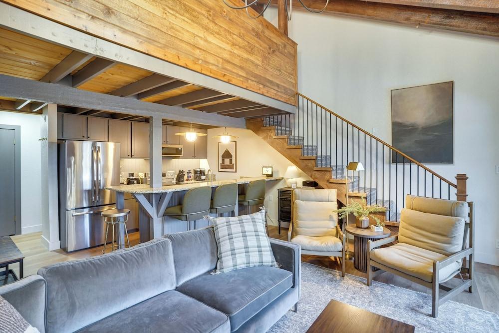 Mountain-view Condo in Brian Head w/ Private Sauna