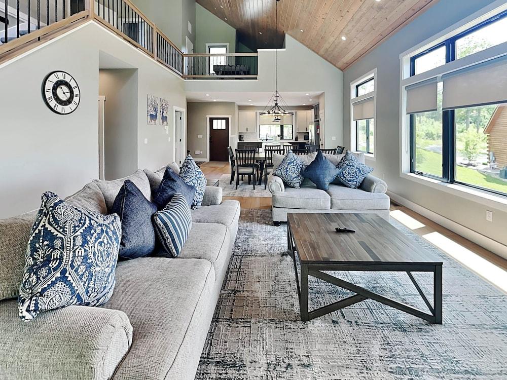 Heavenly Summit by Taylor Made Deep Creek