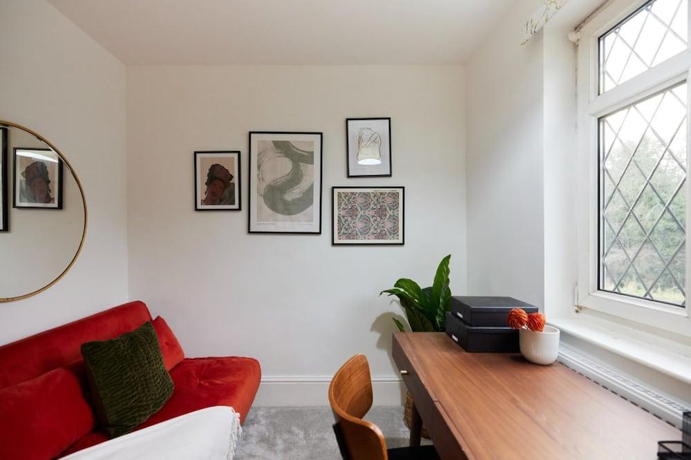 The Redbridge Sanctuary - Spacious 3bdr House With Garden