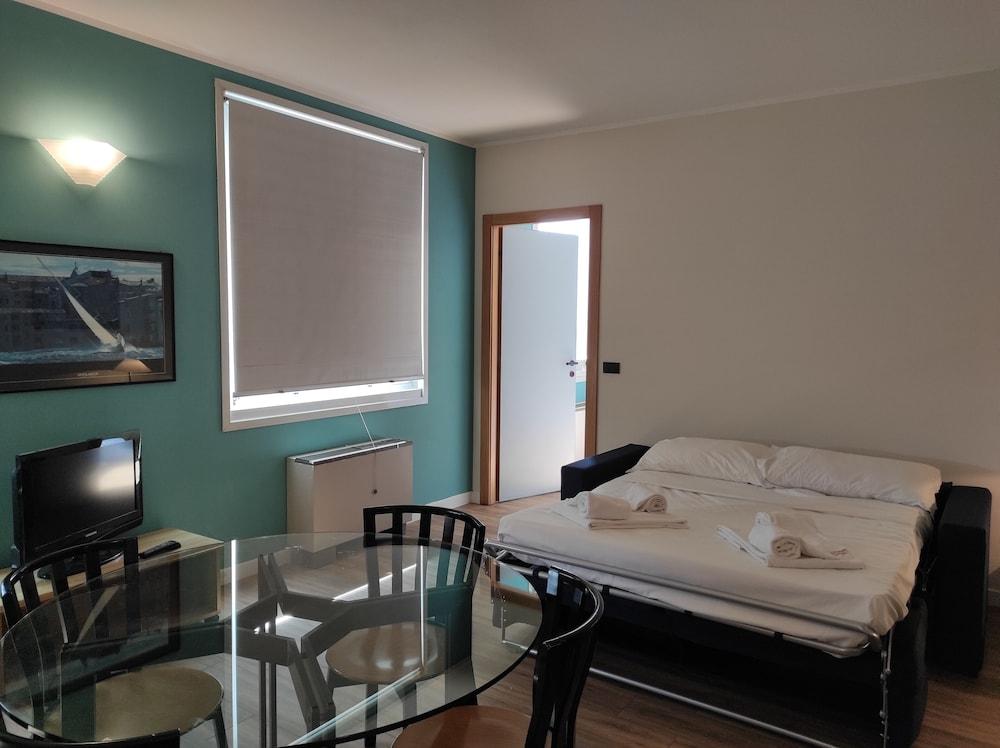 Genova Business Homes