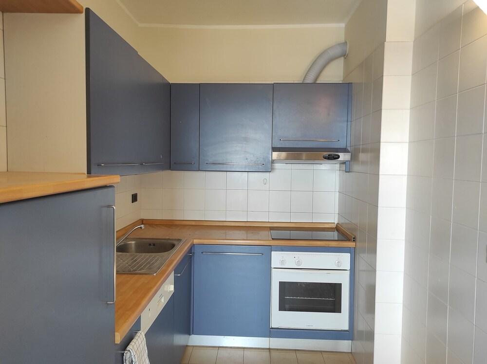 Genova Business Homes