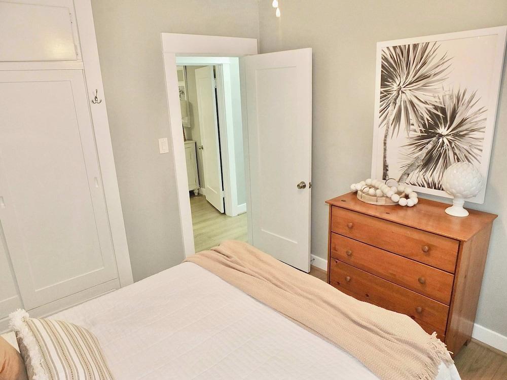 Steps to Beach & Alamitos Bay on LB Peninsula