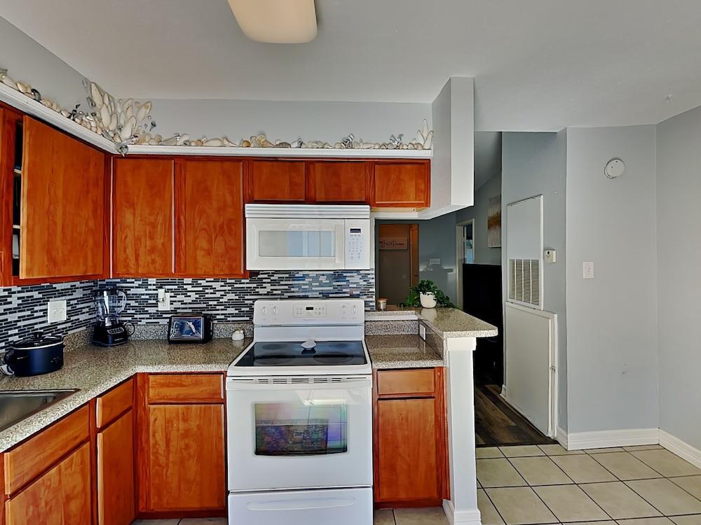 Palms at Cove View 1704 - Palms Paradise