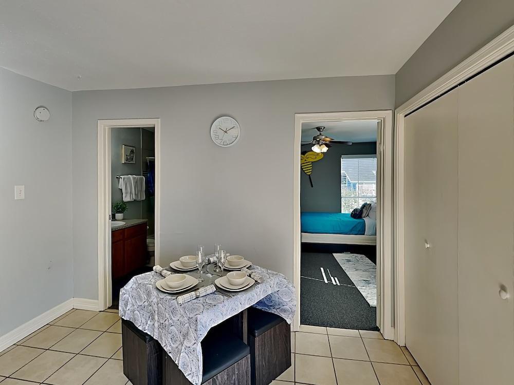 Palms at Cove View 1704 - Palms Paradise