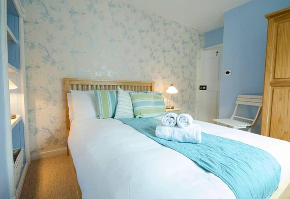 Bos Cres - a Fisherman's Cottage in St Ives Town