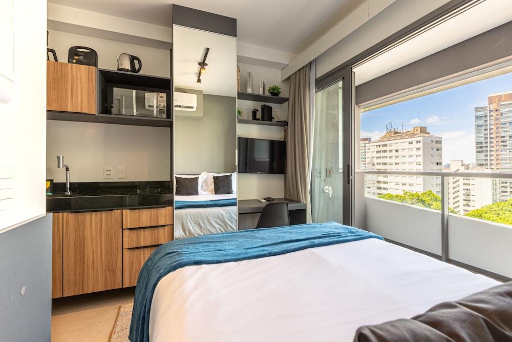 VNO - Oscar Freire Studios on Subway