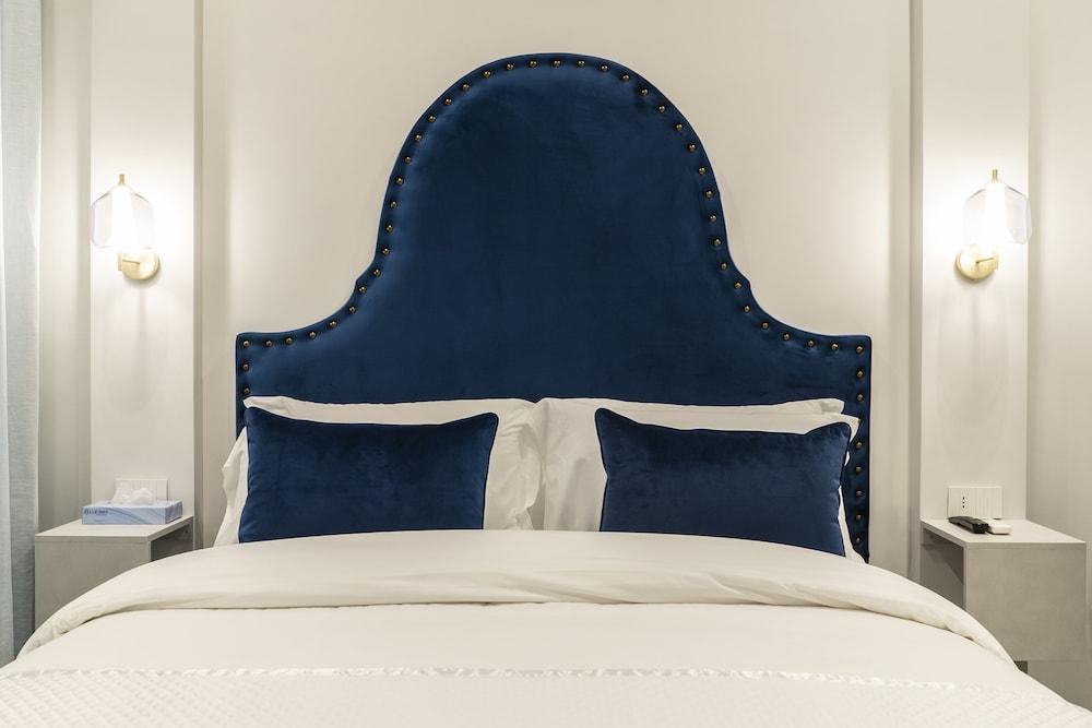 Three Rooms Toledo Luxury