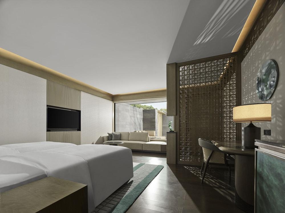 Banyan Tree Suzhou Shishan