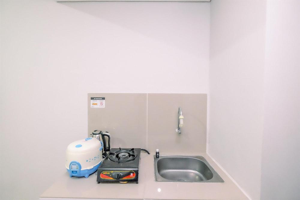 Minimalist Studio Transpark Juanda Bekasi Timur Apartment