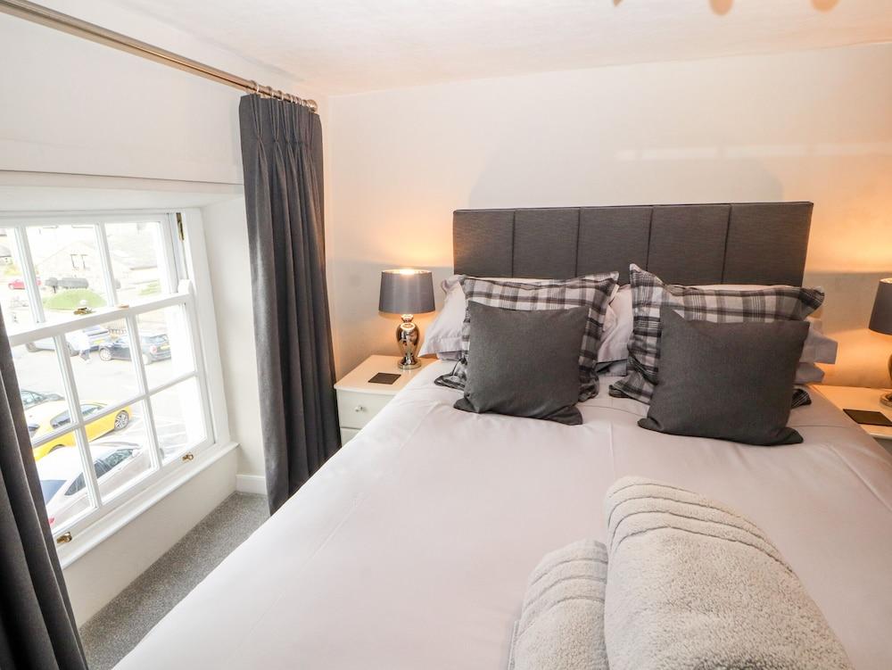 Market Square Maisonette