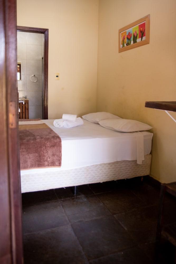 Camping e Pousada Carrion