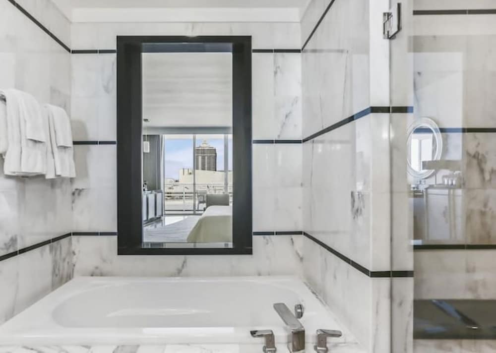 FontaineBleau Resort Pool & Ocean View