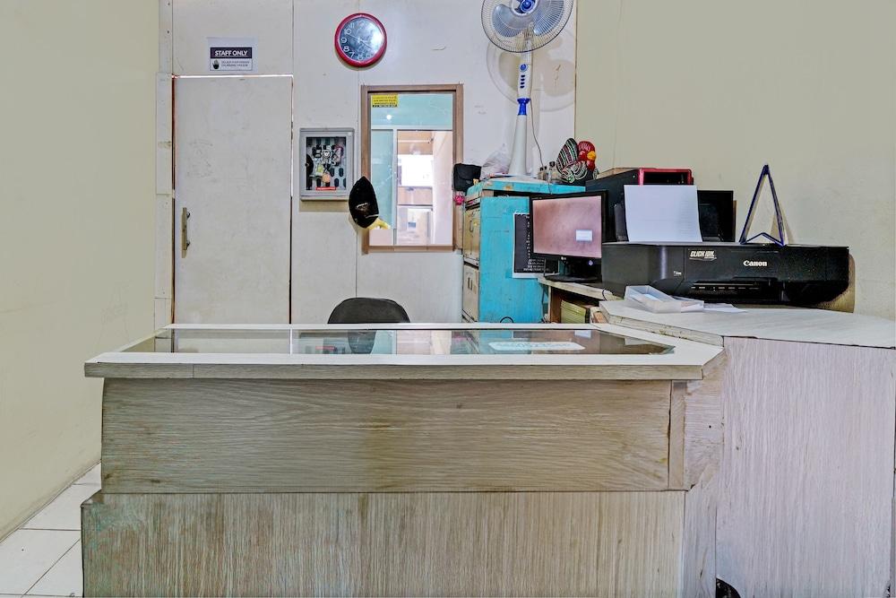 OYO Life  93030 Apartement Gateway Cicadas By Inpro