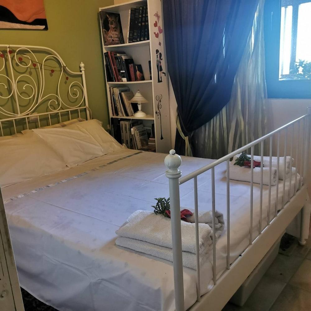 Dionysia's House With A Sea View Veranda!