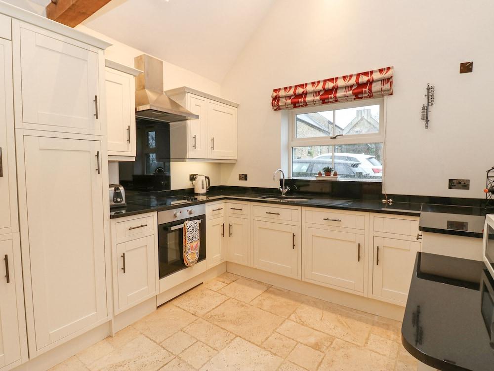 Sutton Newbold Cottage