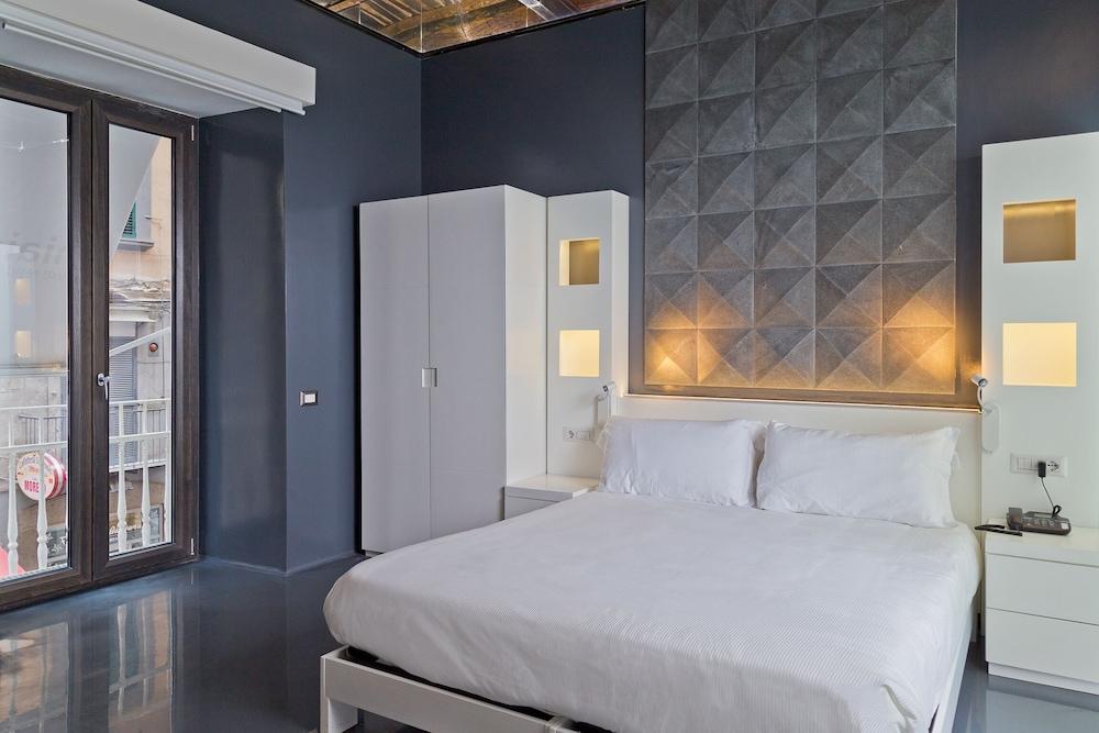 BBCHIAIA 197 DELUXE RESIDENCE