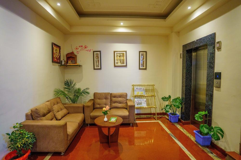 Q Saina's Mapham Darjeeling