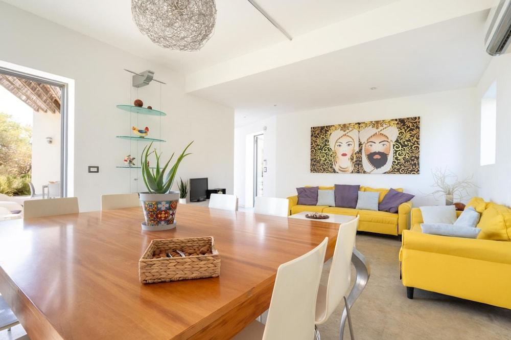 Villa Il Cavaliere Dependance by Elite Villas