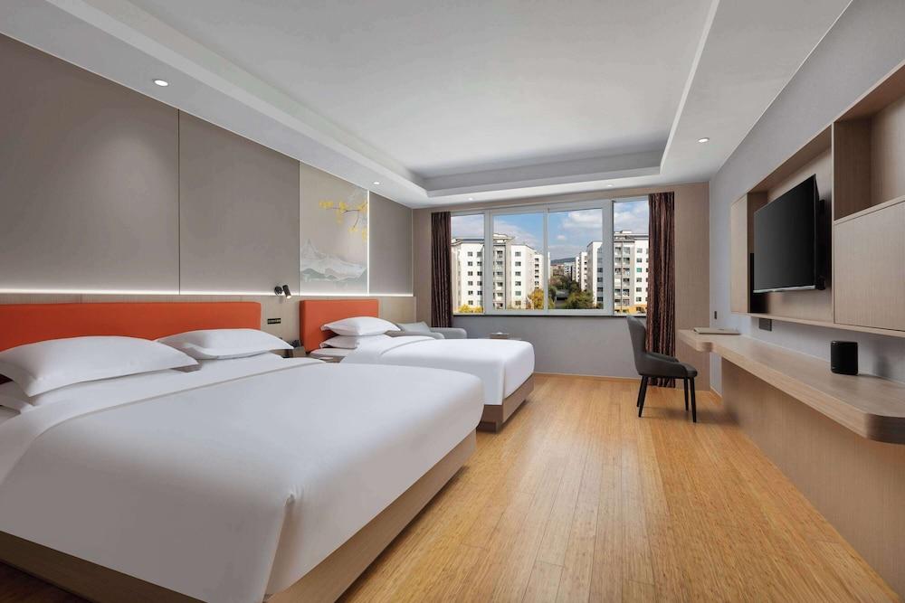 Days Inn by Wyndham Kunming Airport Economic Zone