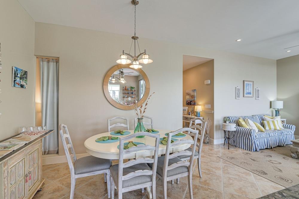 Beachfront Galveston Getaway w/ Gulf Views!